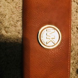 MK wallet